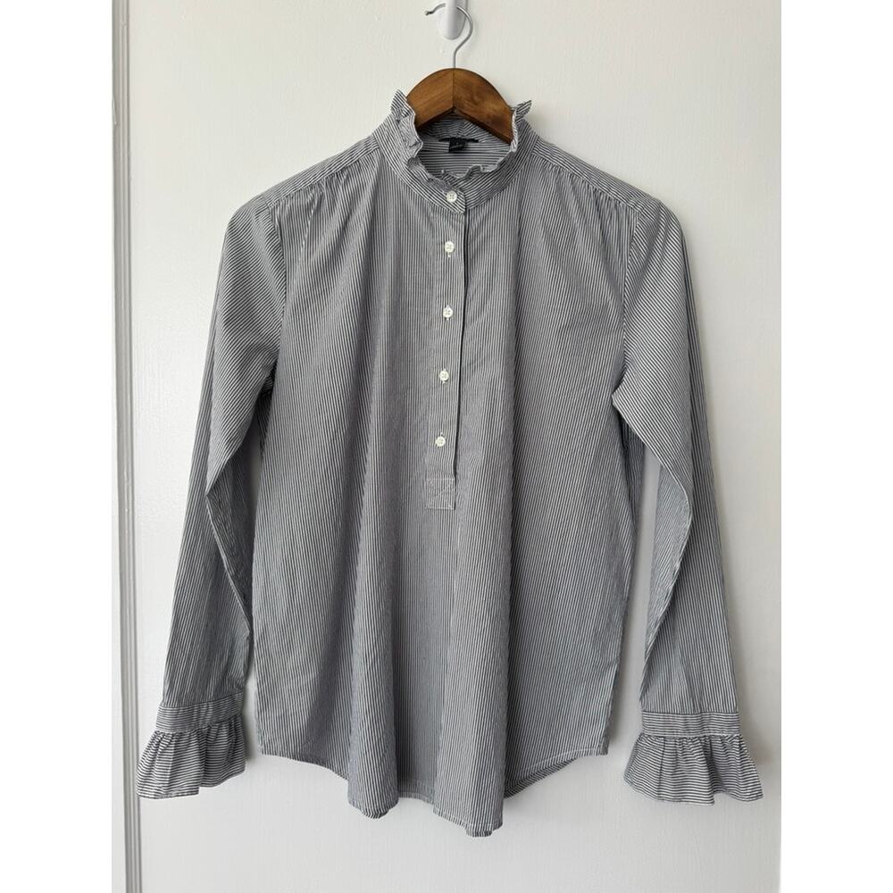 Ann Taylor Navy & White Professional Striped Ruffle Sleeve Button-Down Size SM